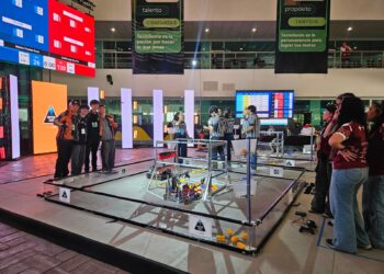 Tecmilenio recibe competencia internacional de robótica