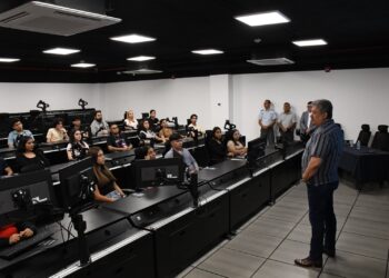 Invitan a universitarios a integrarse a la Policía de Monterrey