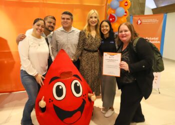 Conmemoran Día Mundial de la Donante de Sangre con simposio y jornada altruista