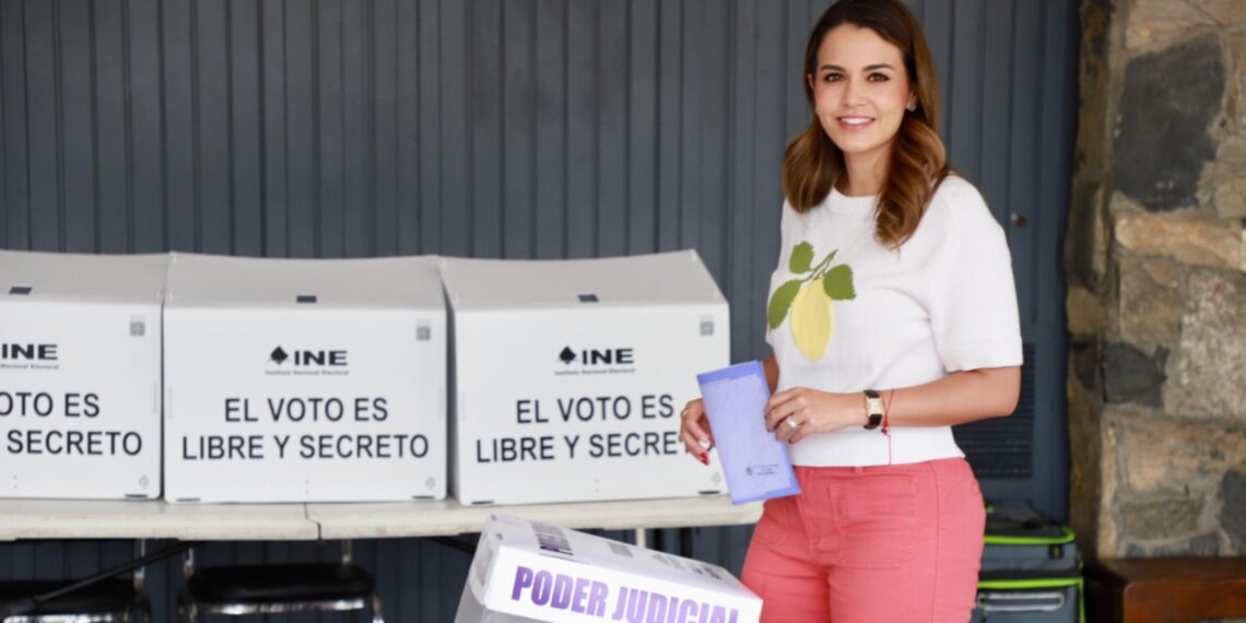 Lorena de la Garza exige que la justicia sirva a la gente