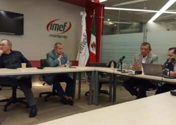 Busca el SAT poner lupa a medianas y grandes empresas desde dentro