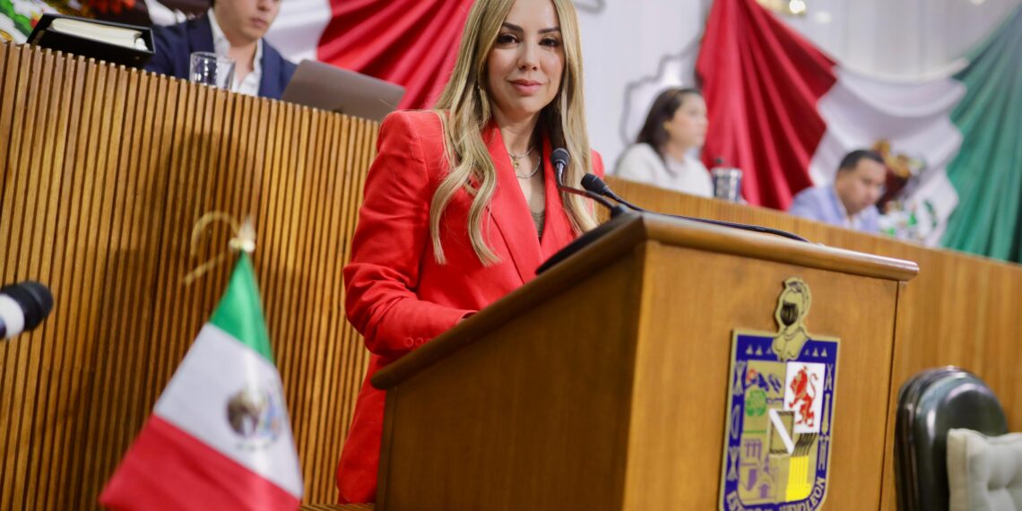 Presentan en el Congreso de Nuevo León propuesta de nueva Ley de Educación