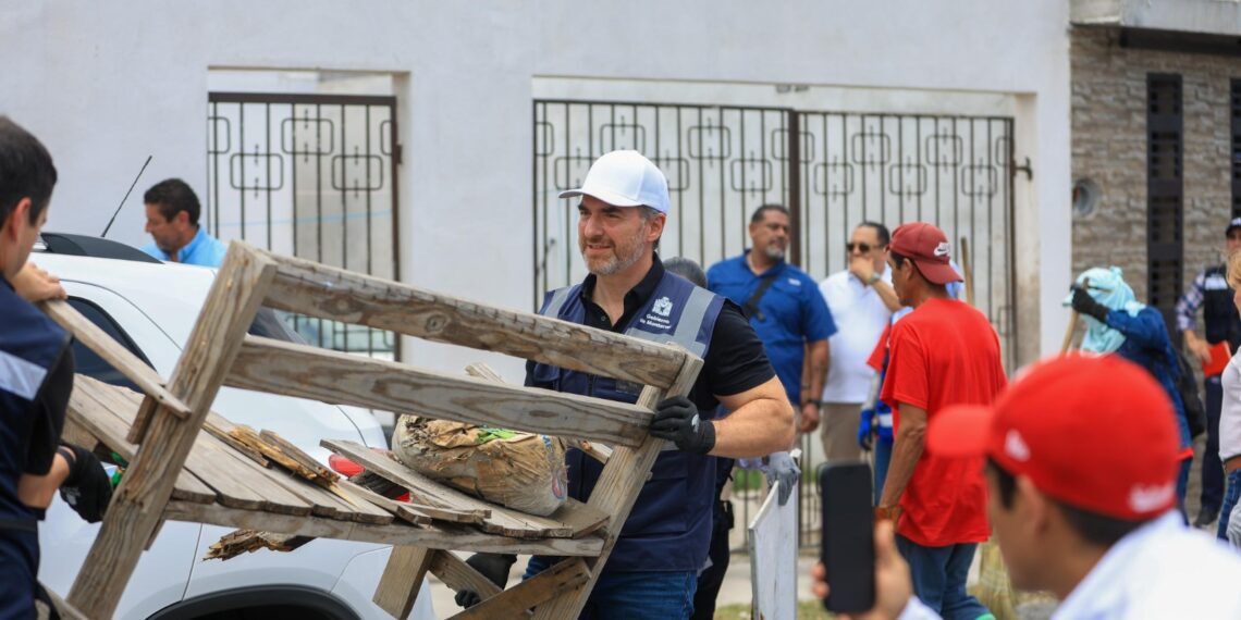 Adrián de la Garza anuncia aumento salarial histórico a personal de Servicios Públicos