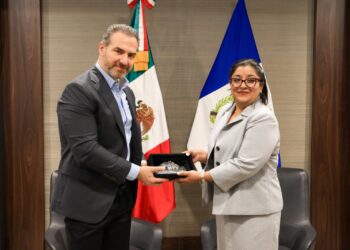 Adrián de la Garza recibe a nueva Cónsul de Guatemala en Monterrey