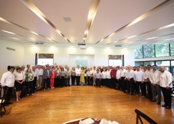 Américo Villarreal reitera respeto a la libertad de expresión y llama a medios a rescatar la verdad