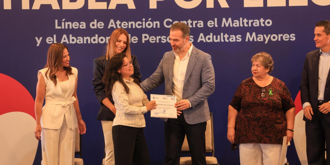 Monterrey lanza la línea “Habla por Ellos” contra el maltrato a adultos mayores