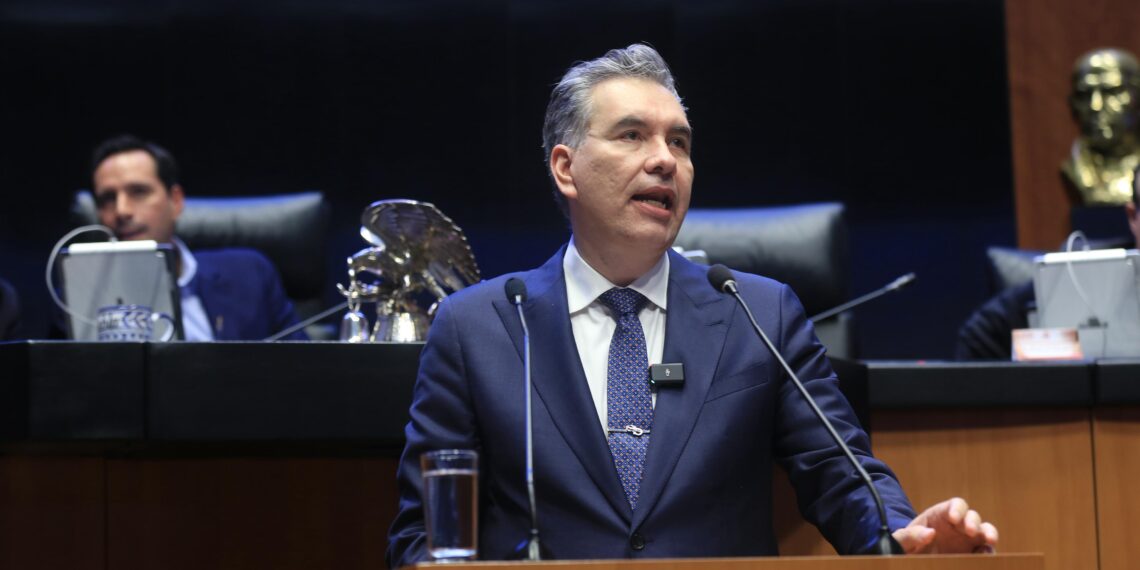 Waldo Fernández respalda reforma contra lavado de dinero