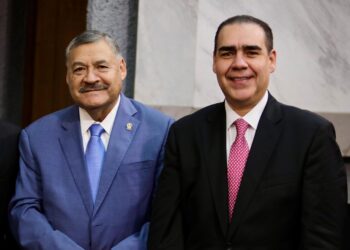 Heriberto Treviño ofrece becas para estudiantes de nuevo ingreso en la UANL