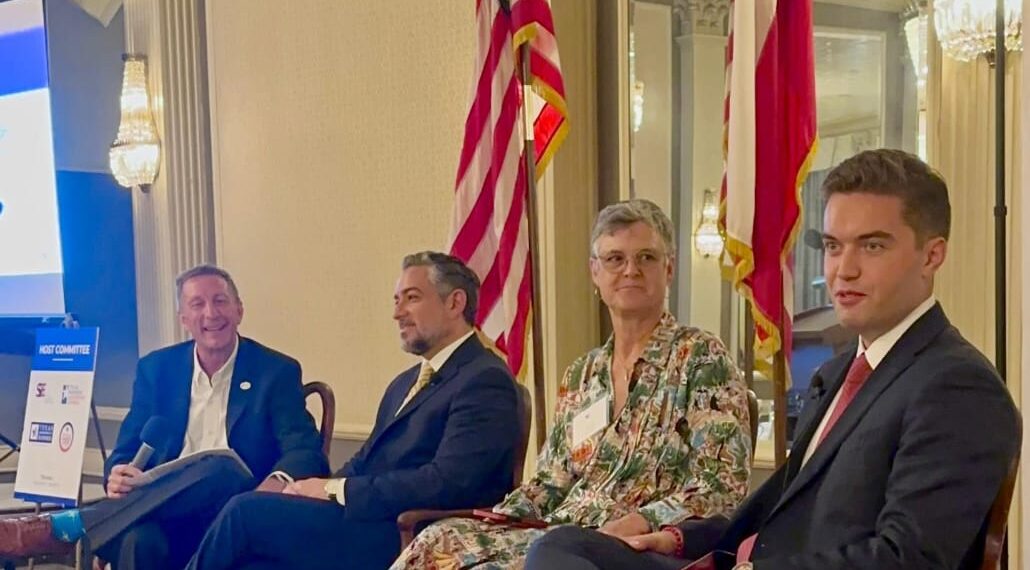 Jesús Elizondo promueve comercio y colaboración migratoria entre Nuevo León y Texas