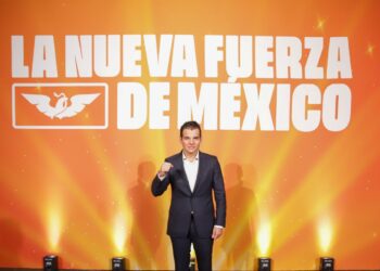 Mike Flores respalda a Martha Herrera como nueva líder de MC en Monterrey