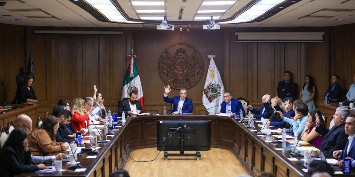 Aprueba Cabildo de Monterrey modernización de parquímetros y tarifa ajustada