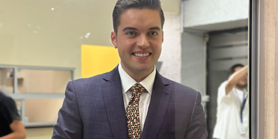 Jesús Elizondo propone incentivos al transporte público a través del reciclaje