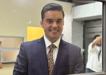 Jesús Elizondo propone incentivos al transporte público a través del reciclaje