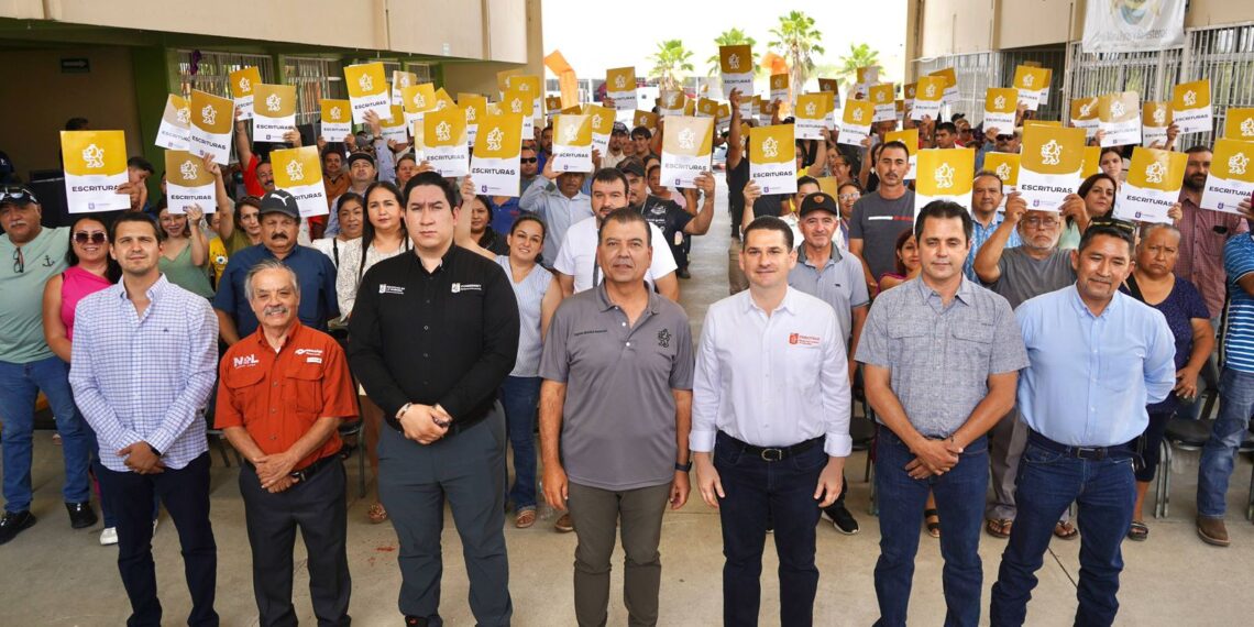 FOMERREY y FIDECITRUS hacen sinergia para entrega de 132 escrituras en Allende