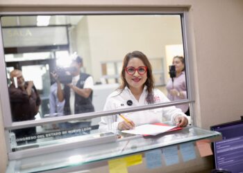 Busca Armida Serrato garantizar una menstruación digna en Nuevo León