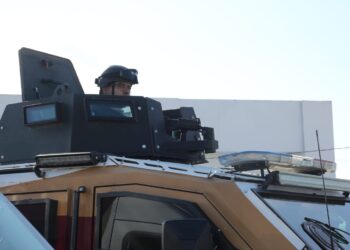 Entrega gobernador de Tamaulipas nuevos vehículos para seguridad pública