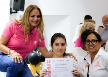 Más de 2 mil personas con discapacidad concluyen Taller de Panadería