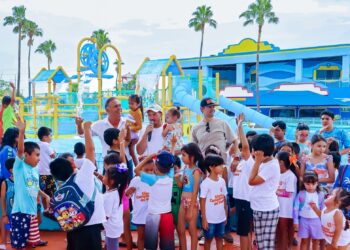 Gobernador inaugura nueva zona Splash en Fundidora