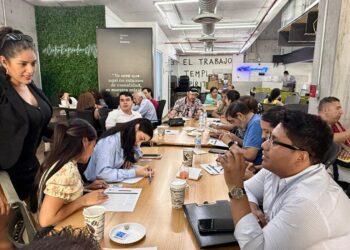 Monterrey lanza programa “Resuelve y Emprende”