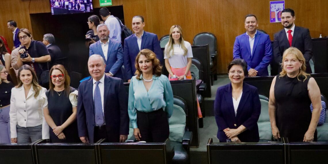 Diputados del PRI presentan balance legislativo de su primer año