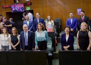 Diputados del PRI presentan balance legislativo de su primer año