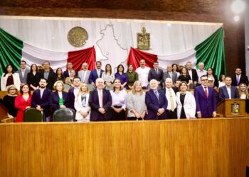 Congreso de Nuevo León rinde homenaje a Diputados Constituyentes