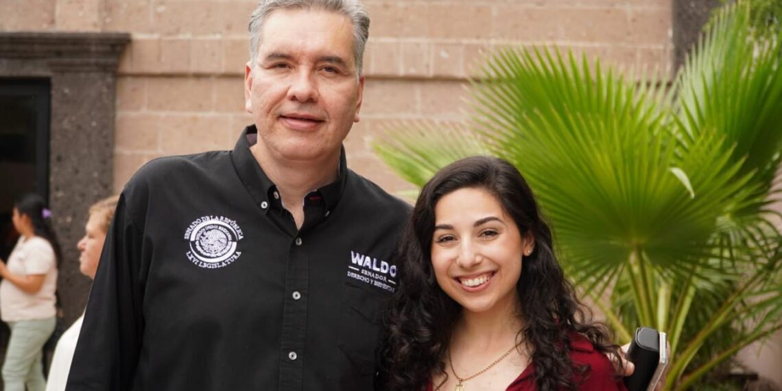 Waldo Fernández respalda a la alcaldesa de Zuazua