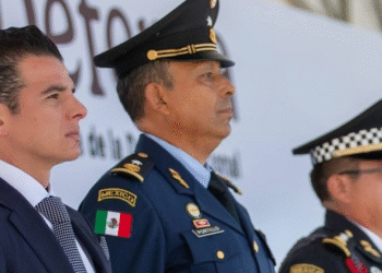 Miguel Flores felicita a nuevo coordinador de la Guardia Nacional en Nuevo León