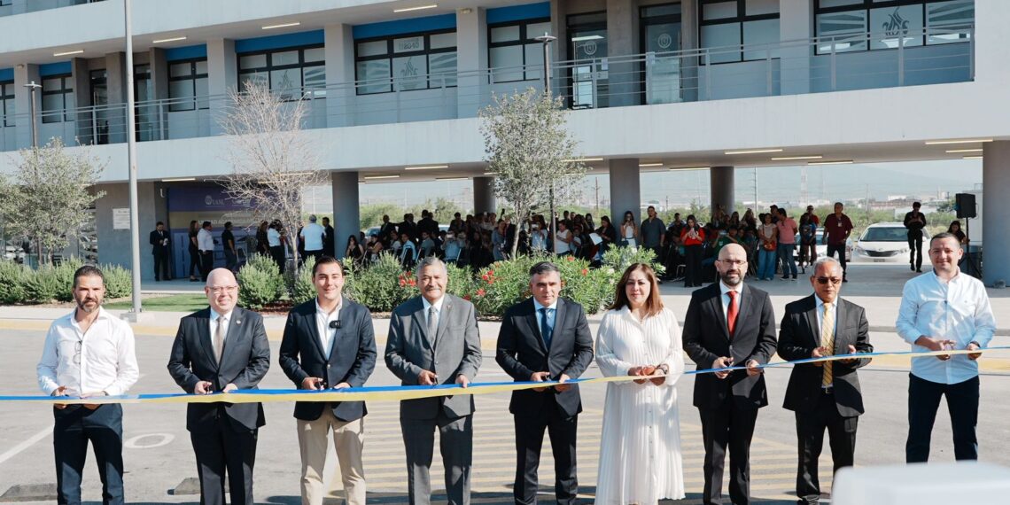 Manuel Guerra Cavazos inaugura la Unidad Académica García UANL