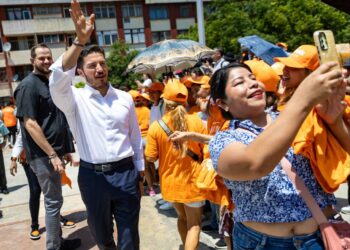 Gobernador arranca proyecto de mejora urbana en Condominios Constitución