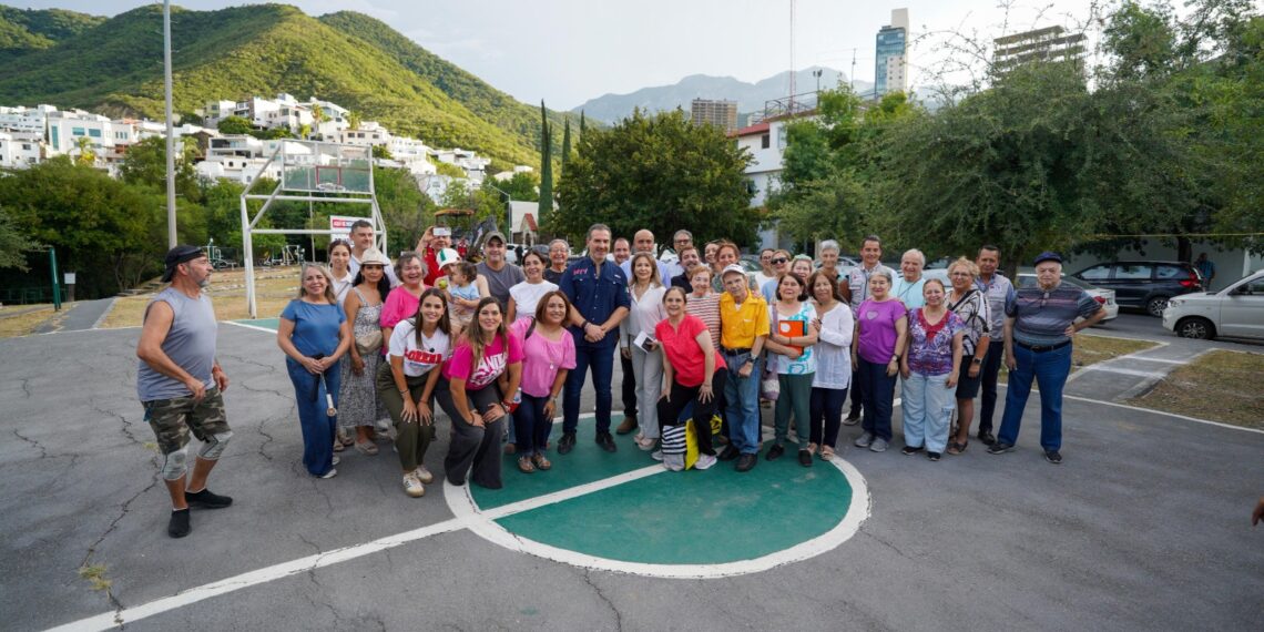 Inician rehabilitación de parques al sur de Monterrey