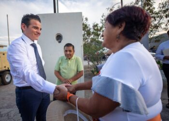 Mike Flores ratifica su compromiso con un gobierno abierto