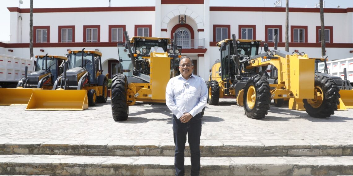 Escobedo fortalece programa “Poniéndose Guapo“ con nueva maquinaria y equipo