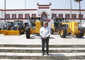 Escobedo fortalece programa “Poniéndose Guapo“ con nueva maquinaria y equipo