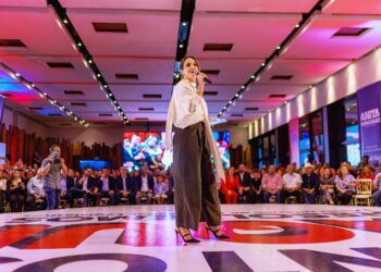 Lorena de la Garza invita a cuidar Monterrey en unidad