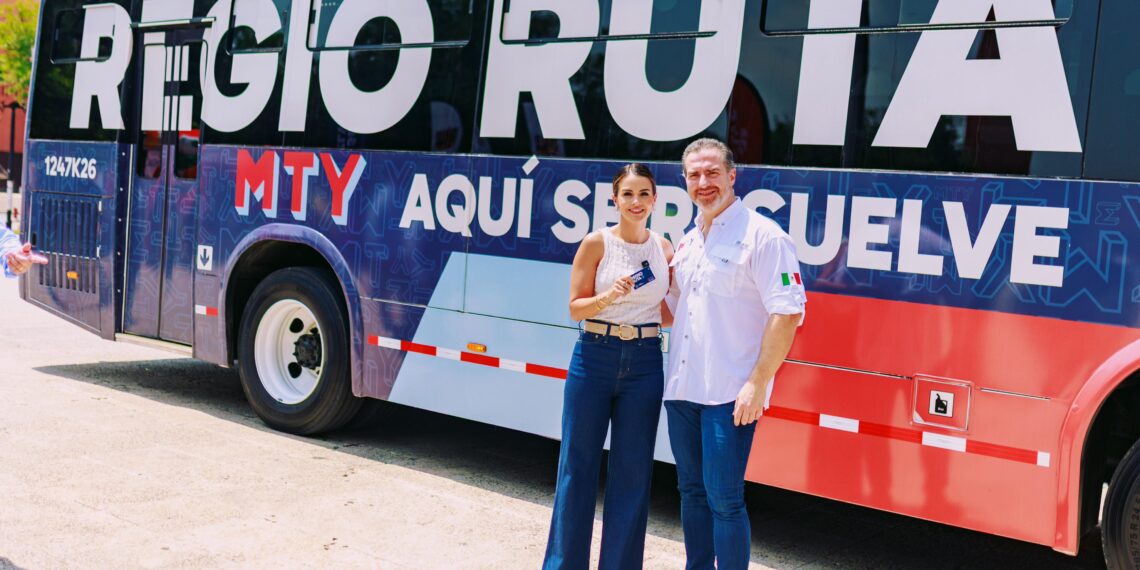 Lorena de la Garza rinde su Primer Informe Legislativo