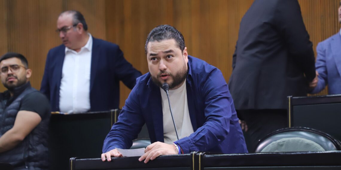Miguel Lechuga acusa a Jesús Nava de abandonar a la niñez y al deporte en Santa Catarina
