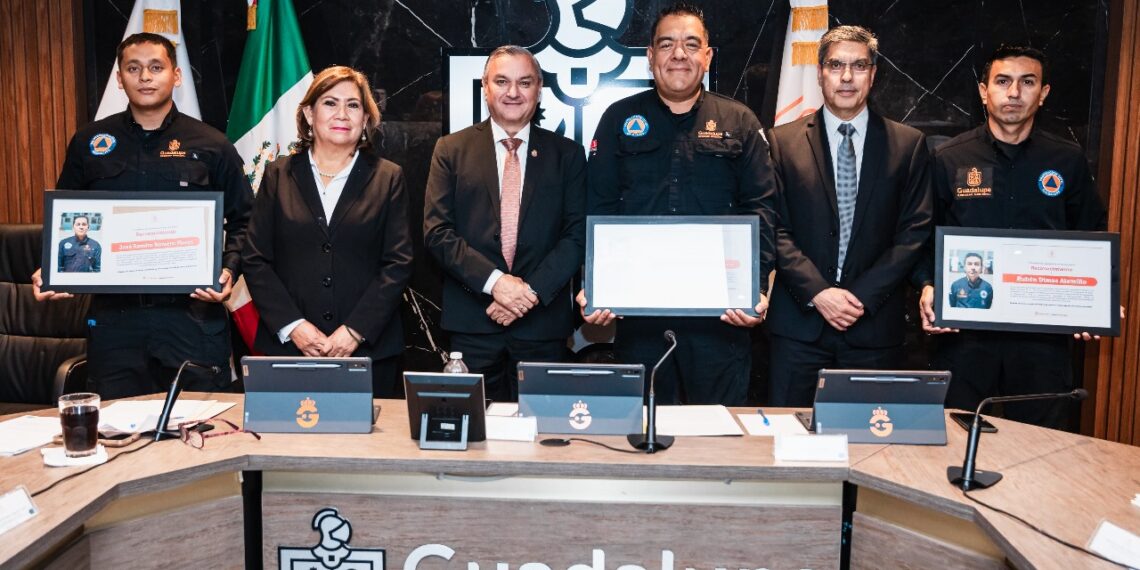 Guadalupe reconoce a sus héroes en misión internacional