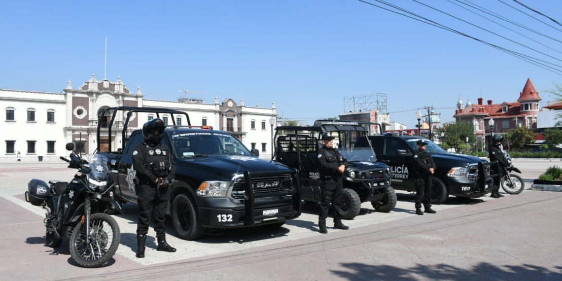 Policía de Monterrey implementa operativo preventivo por compras escolares