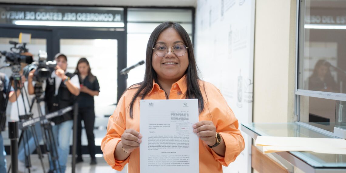 Marisol González presenta iniciativas para mejorar la vida de adultos mayores