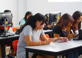 11,400 estudiantes inician clases en la Universidad Ciudadana