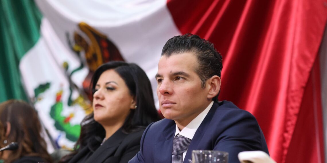 Congreso de Nuevo León inicia segundo año legislativo con sesión solemne