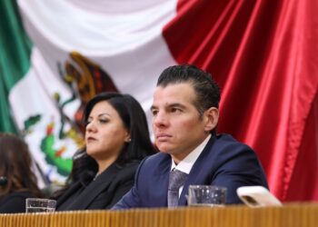 Congreso de Nuevo León inicia segundo año legislativo con sesión solemne