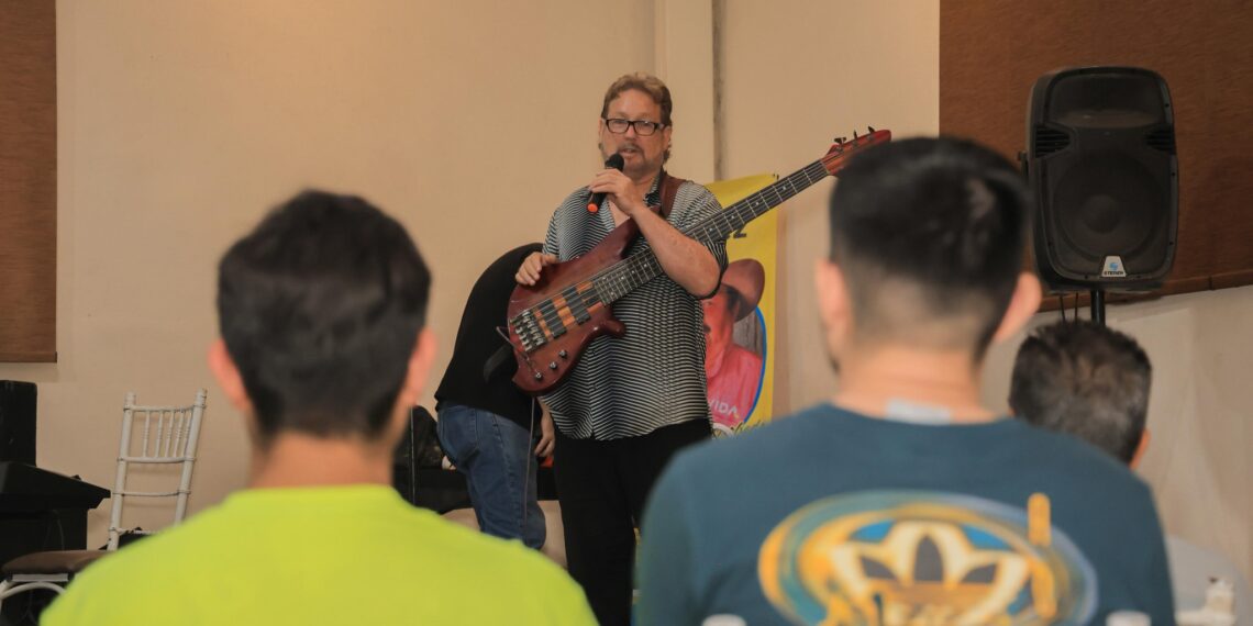 Escobedo vive una noche de jazz y compromiso social con “Música es VIDA, política y cultura”