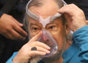 Mauricio Fernández solicita licencia en San Pedro para tratarse el cáncer