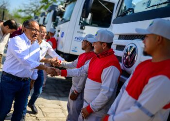 Escobedo refuerza recolección de basura con 24 nuevas unidades
