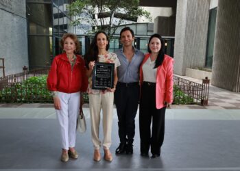 Congreso reconoce 35 años del Ballet de Monterrey