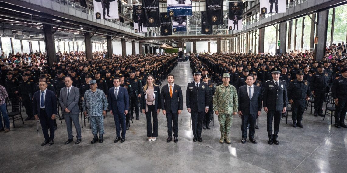 Miguel Flores destaca la valentía de Fuerza Civil en el Día del Policía