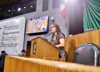 Congreso convoca mesas de trabajo para regular plásticos de un solo uso