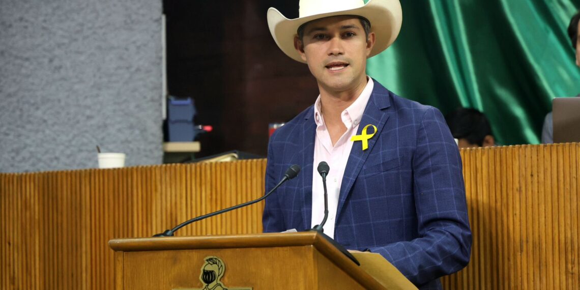Armando Víctor pide aprobar con urgencia la nueva Ley Ganadera de Nuevo León